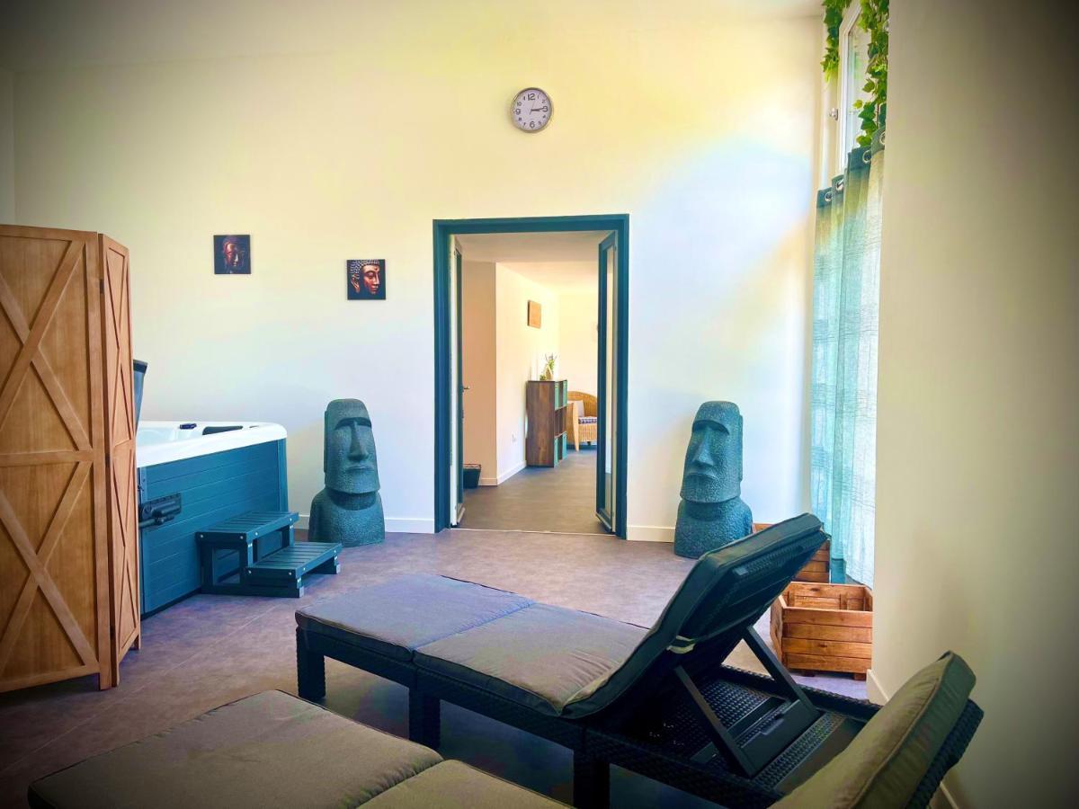 Le Manoir Des Haies Spa Les Champs-Geraux Ngoại thất bức ảnh