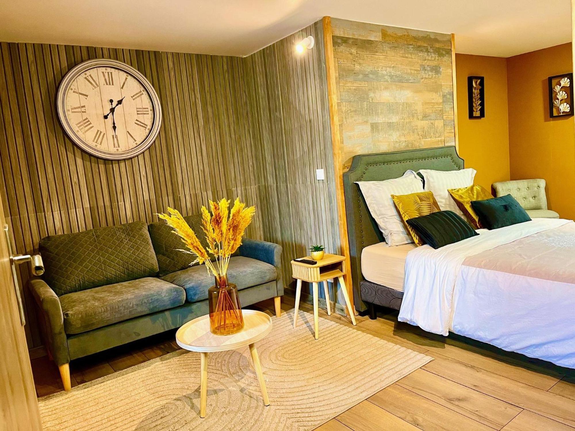 Le Manoir Des Haies Spa Les Champs-Geraux Ngoại thất bức ảnh