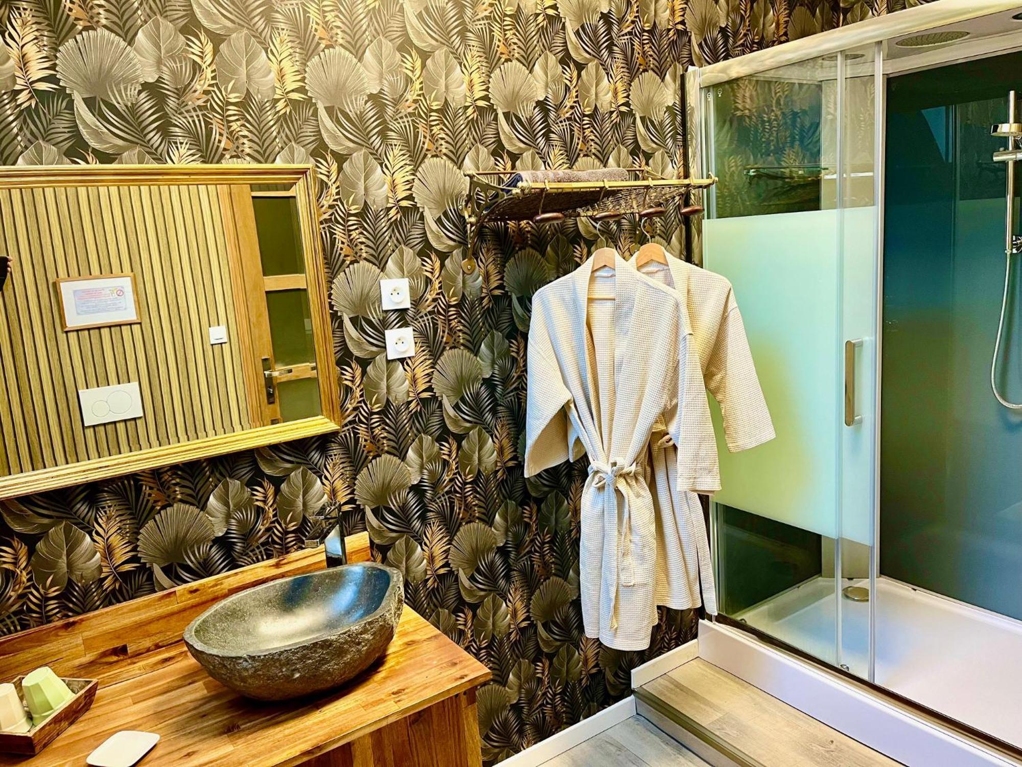 Le Manoir Des Haies Spa Les Champs-Geraux Ngoại thất bức ảnh